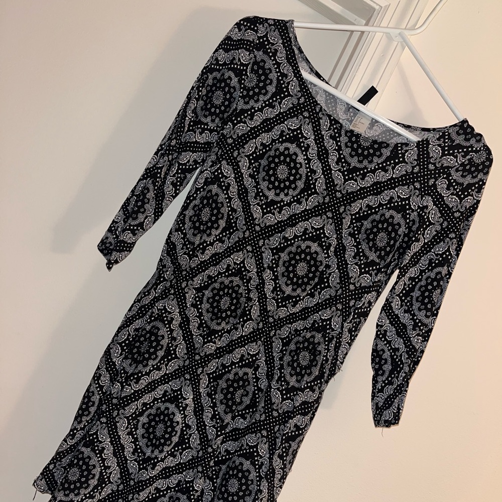 Black patterned long sleeve dress